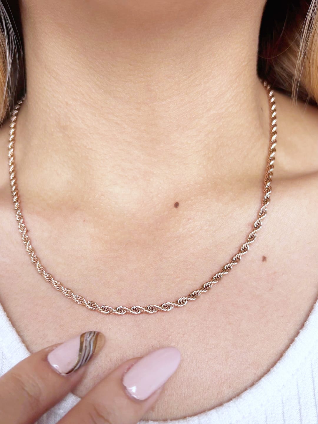 Cadena Lazo Rosa para Mujer